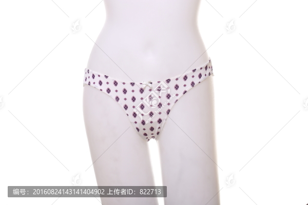 女生內(nèi)褲