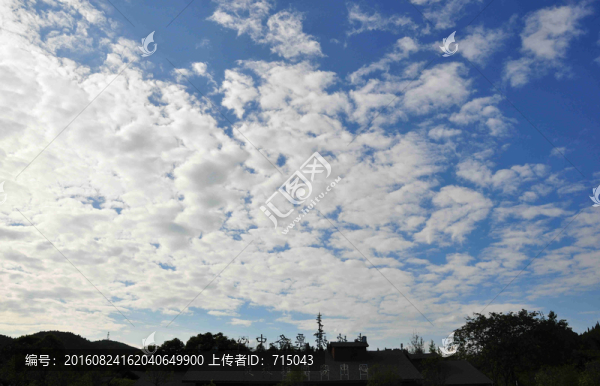 藍(lán)天白云
