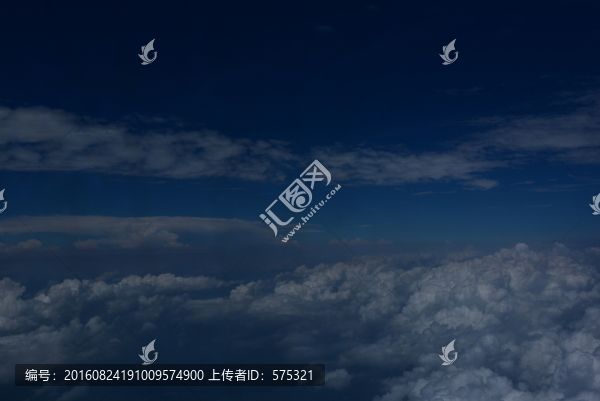 鳥瞰白云藍(lán)天