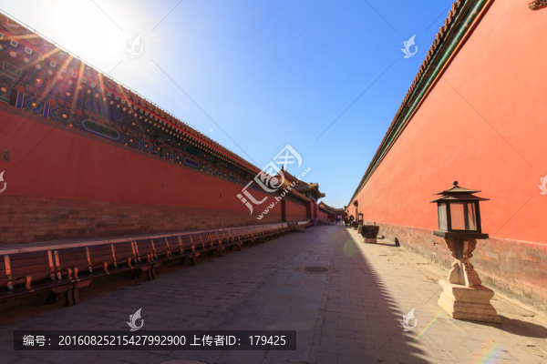 北京故宮紅墻宮墻深巷子