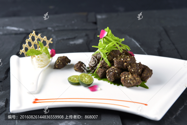 干香孜然牛肉粒