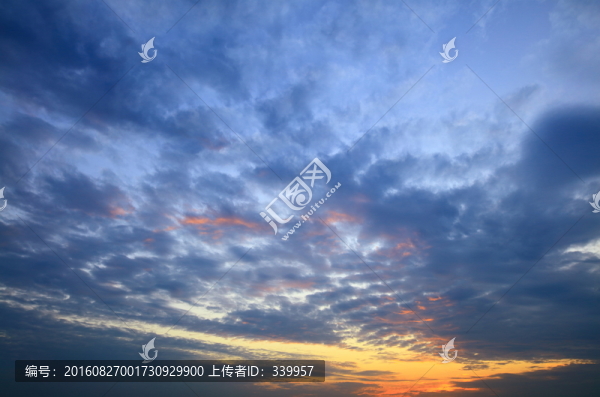 天空