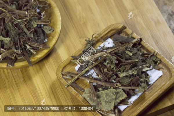 木板上的薄荷素材
