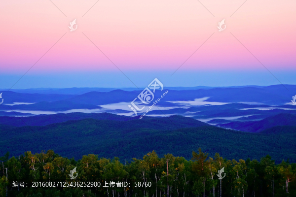 林海云霧朝霞