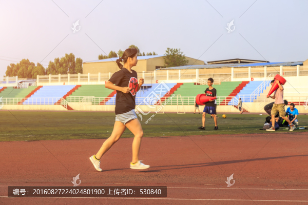 跑步