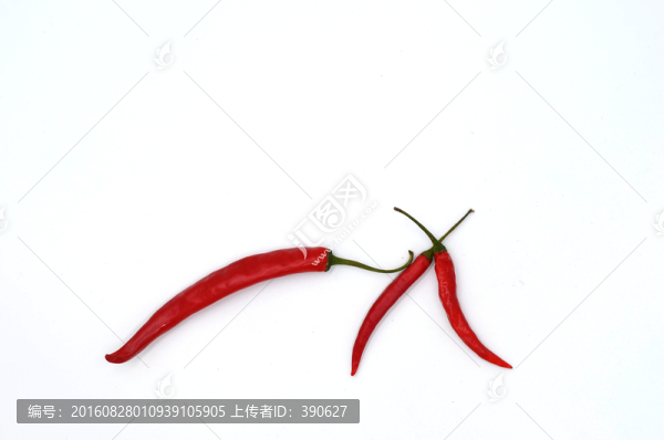 三根紅辣椒