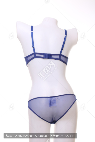 性感內(nèi)衣背面展示