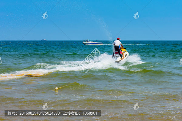 海上摩托艇