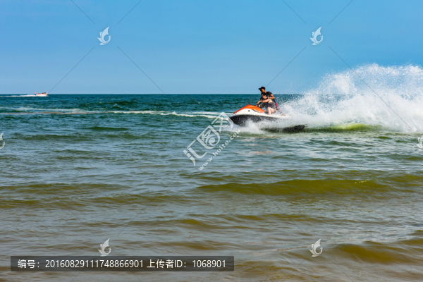 海上摩托艇