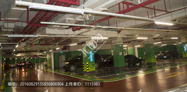 地下停車場