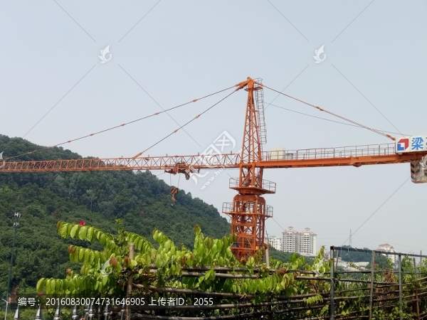 建筑吊車
