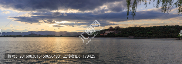 頤和園昆明湖佛香閣玉峰塔接片