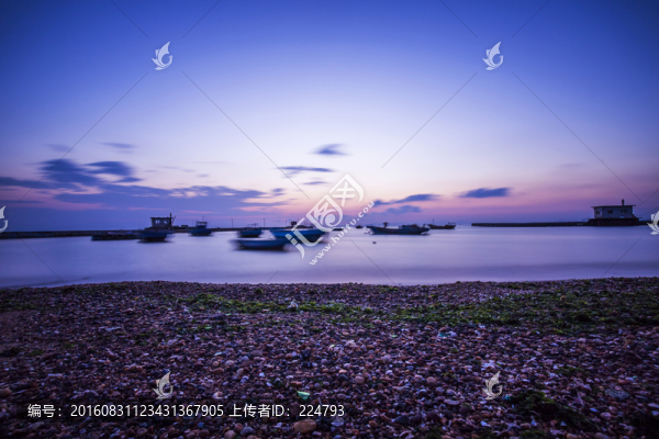 寧?kù)o的大海