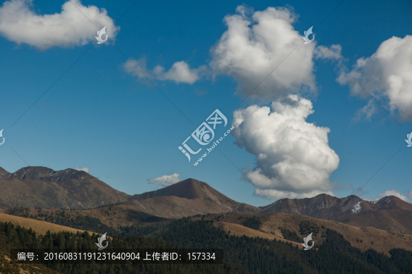 高原,藍天白云