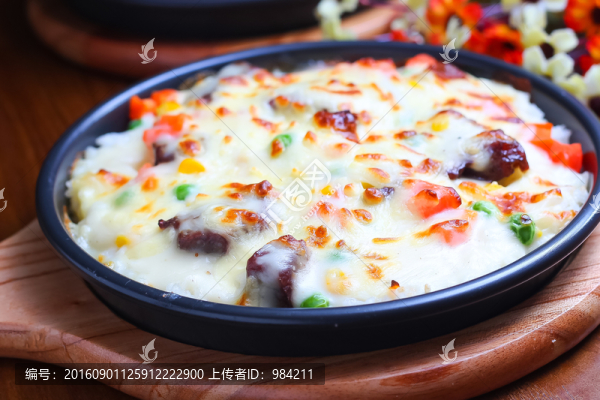 白汁雞扒焗飯
