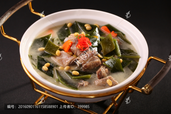 排骨海帶燉黃豆