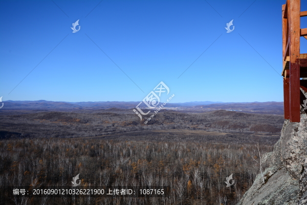 群山