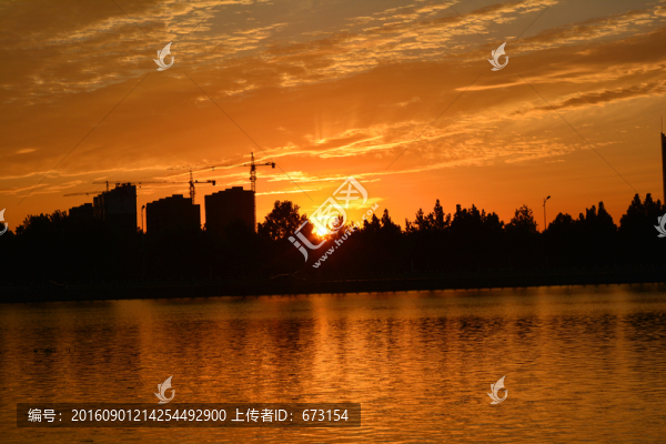 晚霞