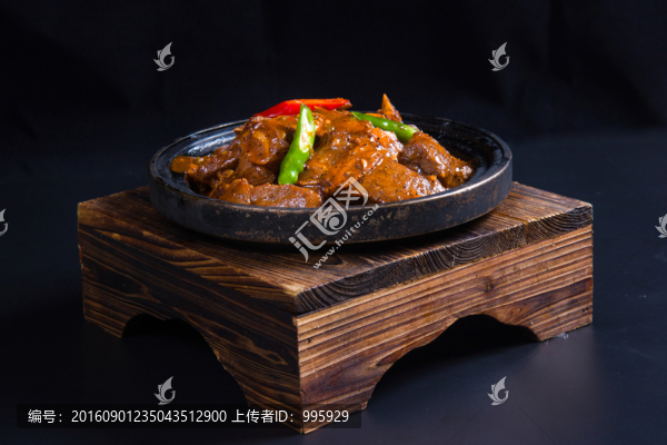 石鍋黑椒牛仔骨