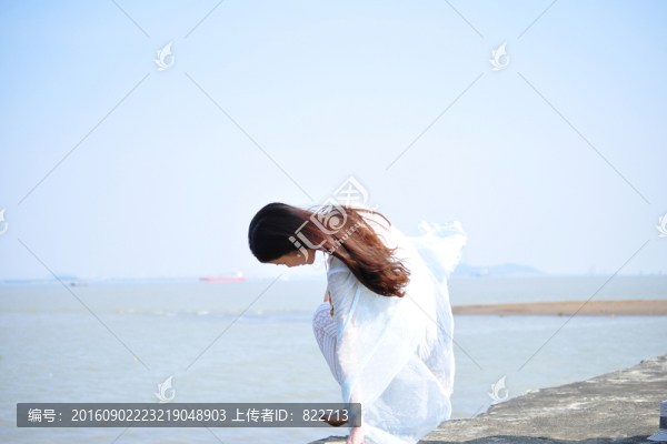 大海人像