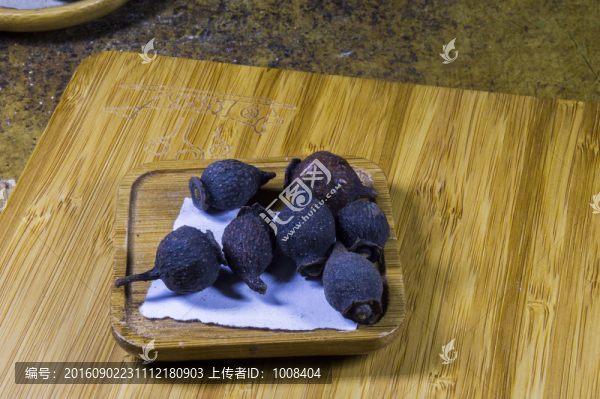 中藥金櫻子