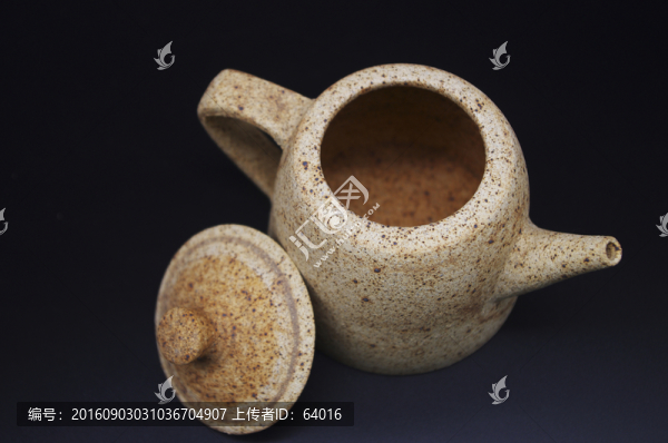 粗陶茶壺