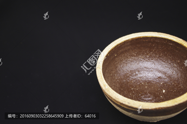 粗陶制品