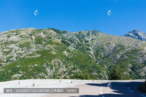 山間公路