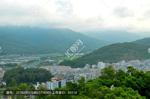 大海落日,海上晚霞,群山之間