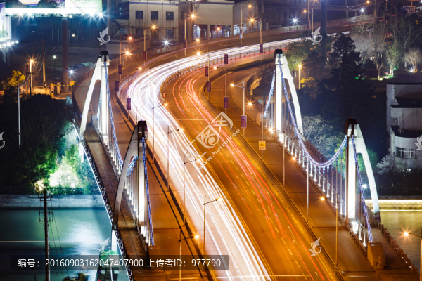 蘇州市高新區(qū)竹園路索山橋夜景