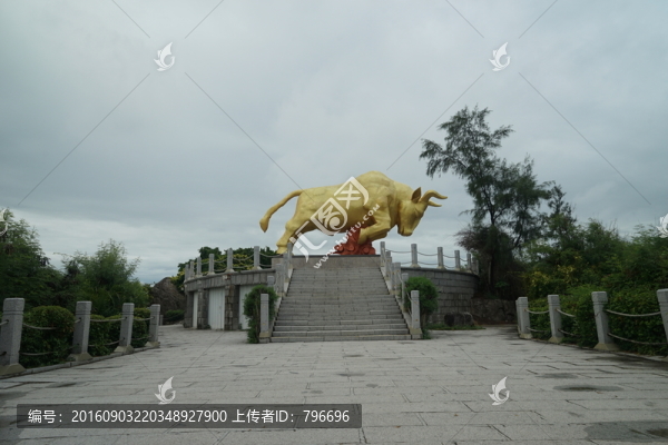 金牛雕塑