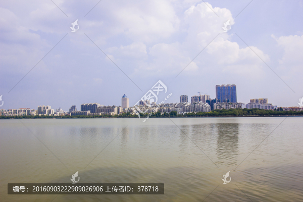 廣東省肇慶市青蓮湖堤岸