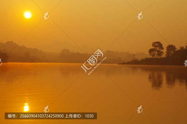 山水湖泊