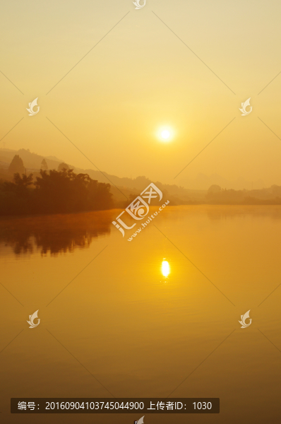 陽(yáng)光,湖泊
