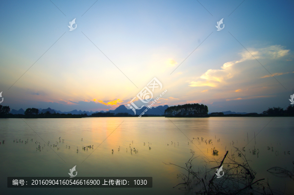 湖泊風(fēng)光