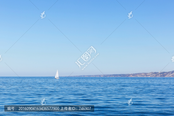 帆船大海