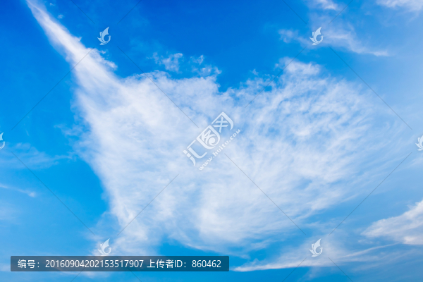 藍(lán)天白云,綠色環(huán)保背景,藍(lán)色