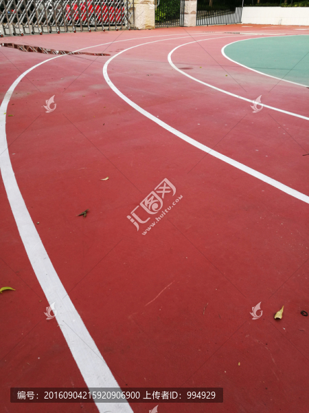 塑膠跑道