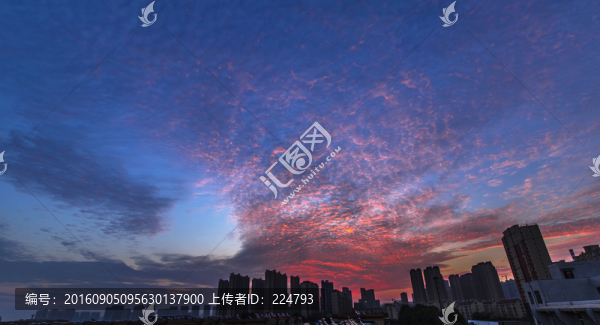 紅霞滿天