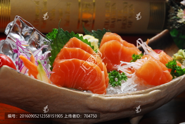 三文魚(yú)刺身