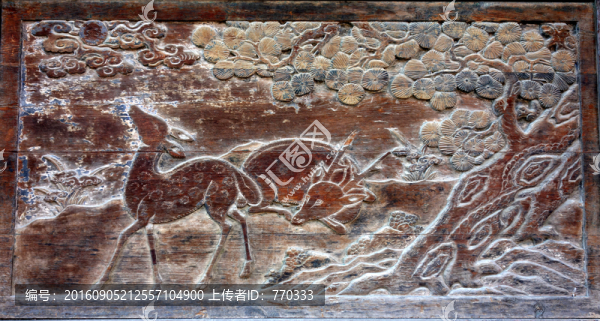 松樹(shù),梅花鹿,祥云,木雕