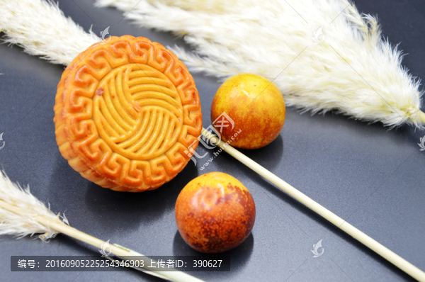 月餅,冬棗,蘆葦