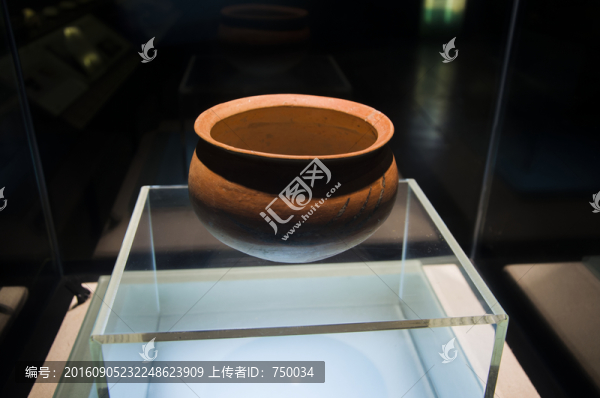 古代陶罐
