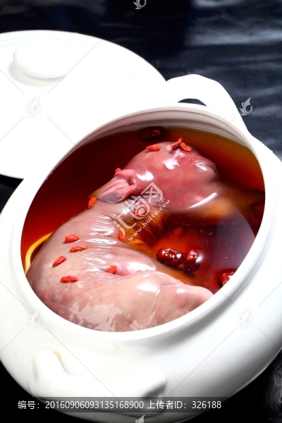 原只燉乳牛