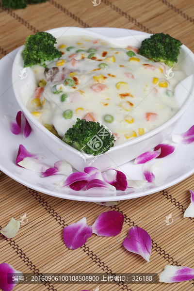 芝士焗黑椒牛扒飯