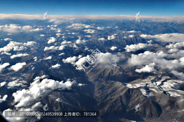 山巒