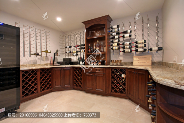 歐式實木定制酒柜酒窖