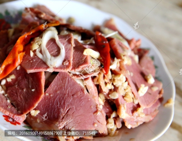 涼拌牛肉片