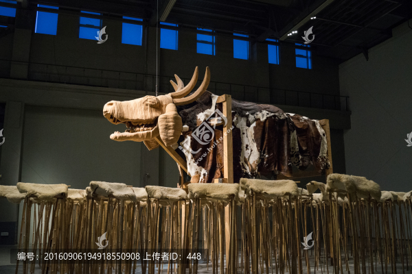 余德耀美術(shù)館展品,史前動物