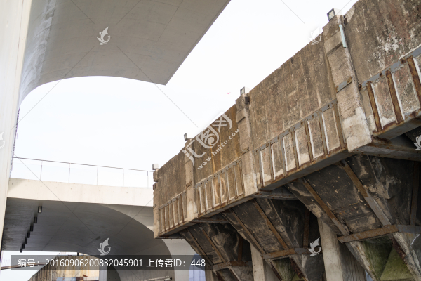 余德耀美術(shù)館,空間設(shè)計